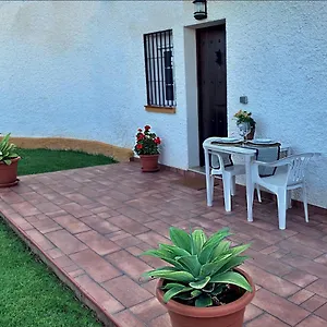 Novedad Céntrico Con Porche Y Jardín Apartamento